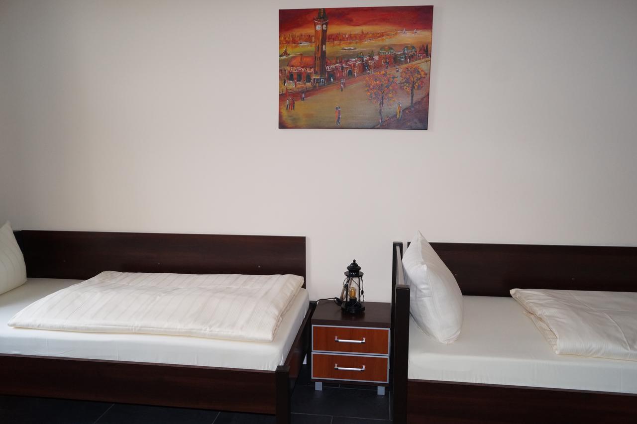 Chambre Lits Jumeaux avec Salle de Bains Privative